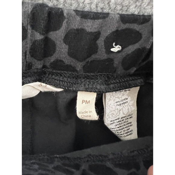 Soft Surroundings Have To Have Animal Print Leggings Womens Size PM Black Gray - Picture 4 of 9